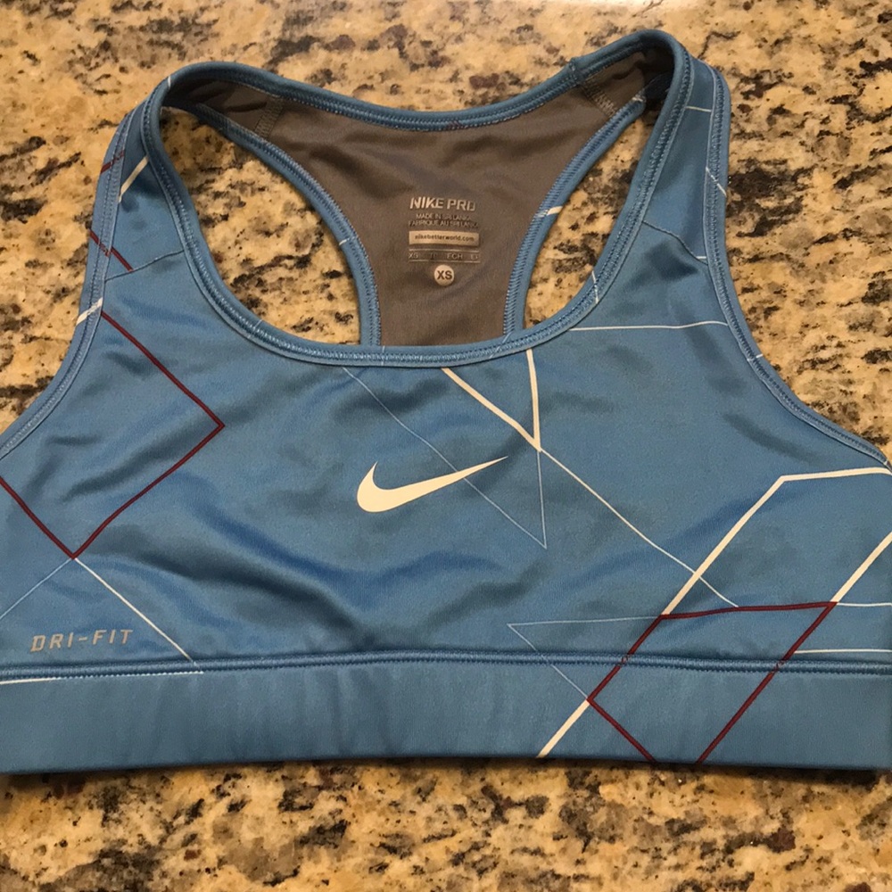 NIKE sports bra